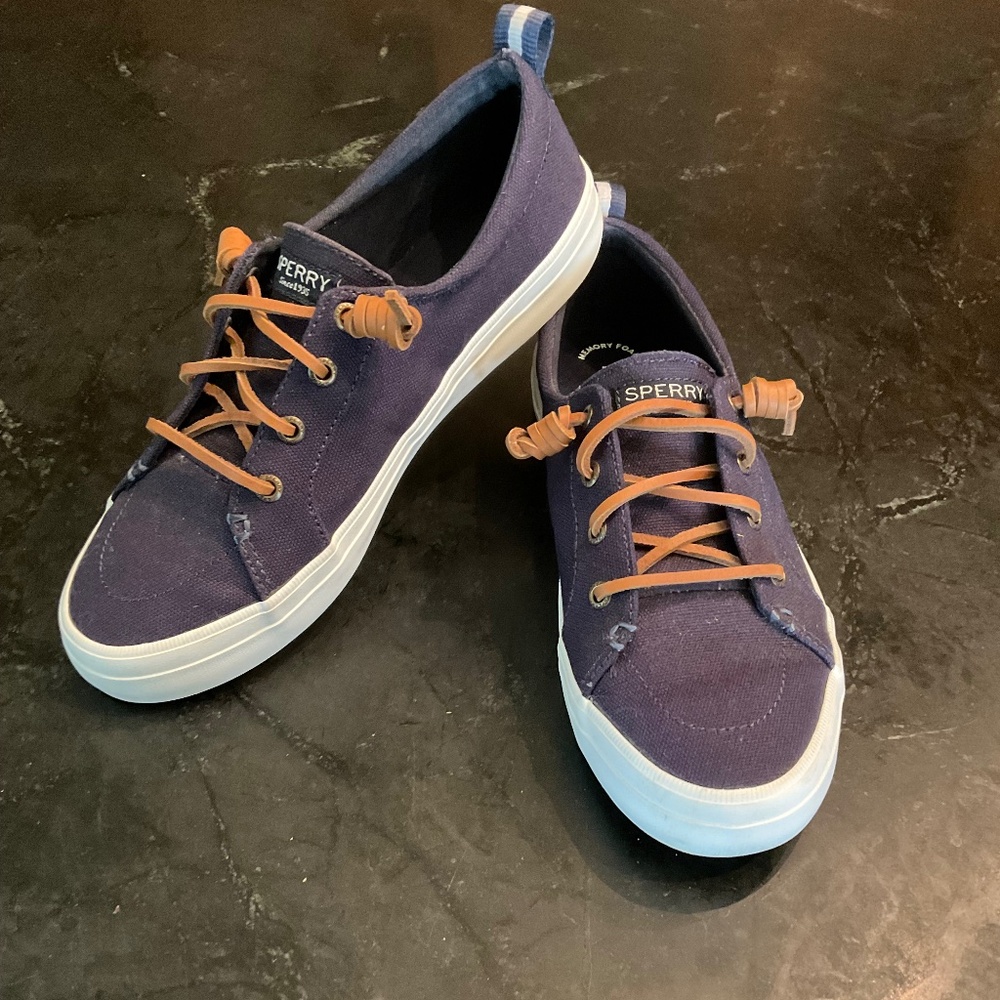 Sperry navy linen  sneakers 8m